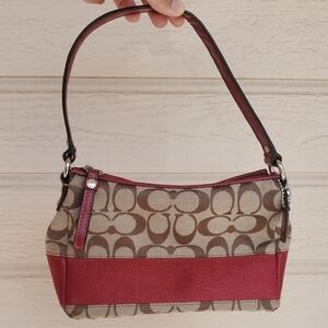 Coach Signature Shoulder Bag with Dark Red 90s Y2K Style